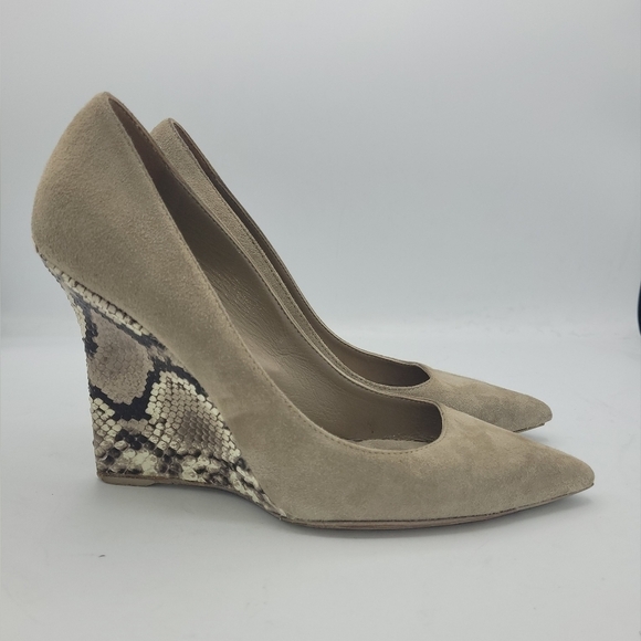 Burberry Hazel Snakeskin Wedge Pump Hee Light Grey Taupe Melange 38.5 EU - Picture 1 of 14